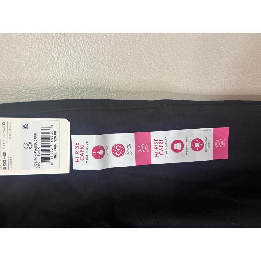 Utopia Women's Hi-Rise Capri Leggings - Black - Size Small - Picture 2 of 5